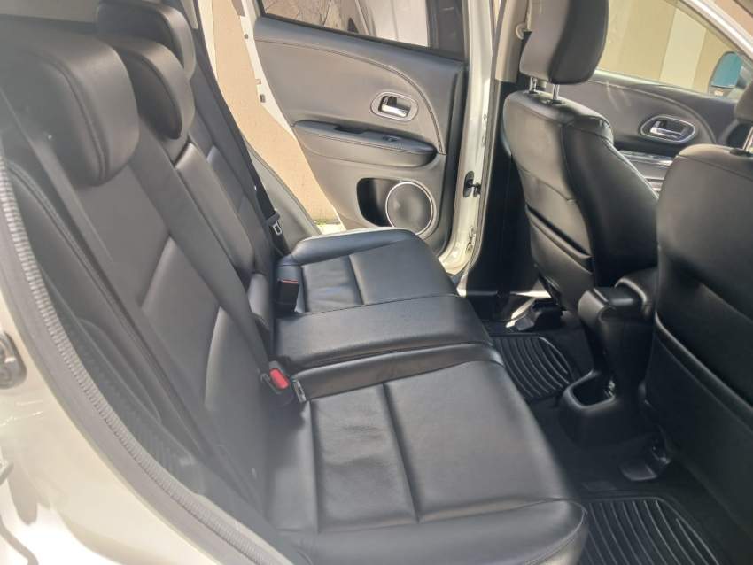 2014 Honda Vezel Hybrid - 5 - SUV Cars  on Aster Vender