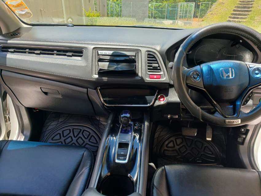 2014 Honda Vezel Hybrid - 7 - SUV Cars  on Aster Vender