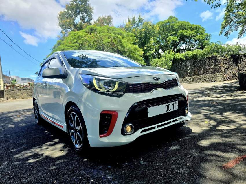 Kia Picanto GT-LINE  2017 - 2 - Compact cars  on Aster Vender