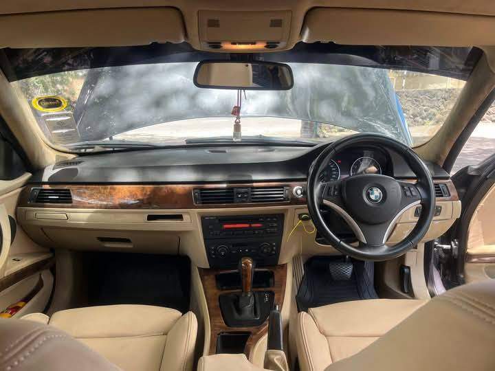 BMW 325i Automatic  2006 - 7 - Luxury Cars  on Aster Vender