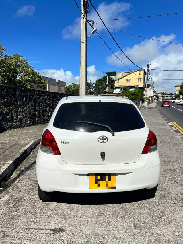 Toyota Vitz 2010 - 1 - Family Cars  on Aster Vender