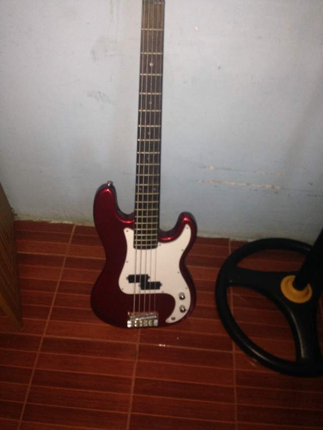 Bass guitar 5 chords - 0 - Bass guitar  on Aster Vender