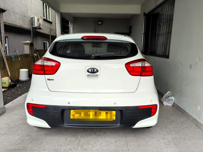 Kia Rio – 2015 - 3 - Compact cars  on Aster Vender