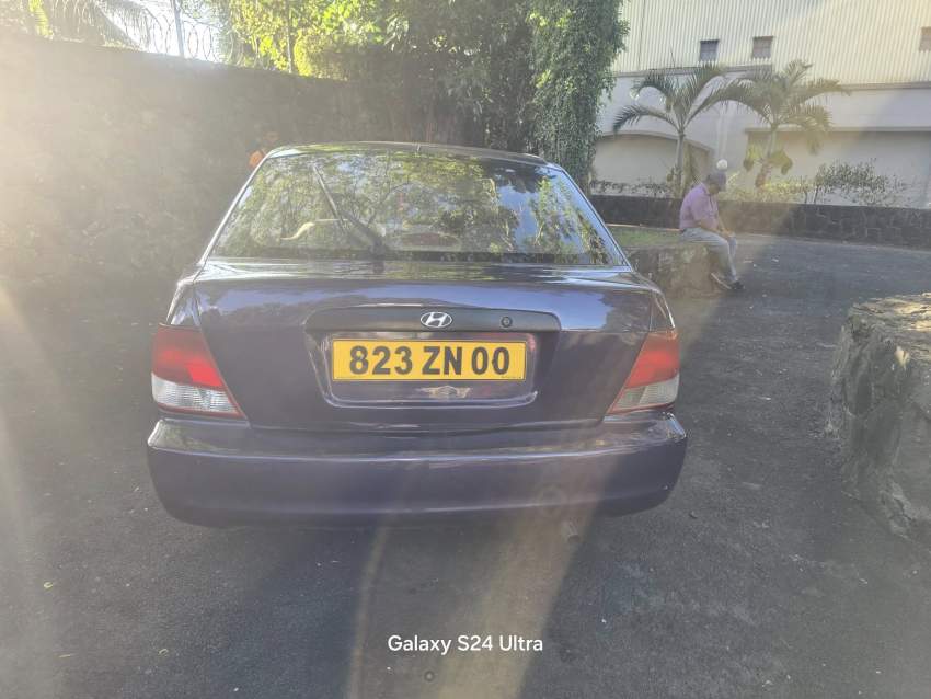 Hyundai Accent 2000 - 3 - Compact cars  on Aster Vender