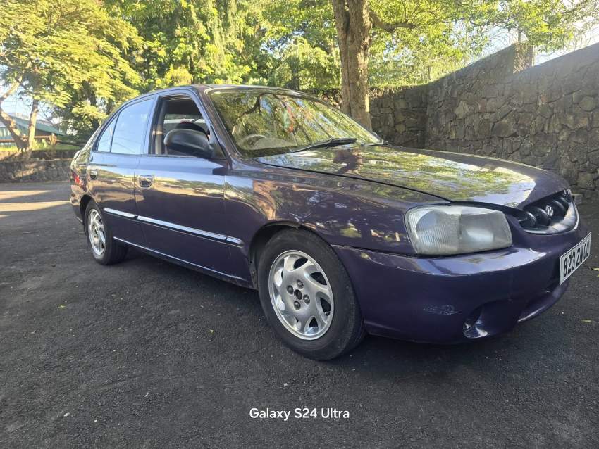 Hyundai Accent 2000 - 1 - Compact cars  on Aster Vender