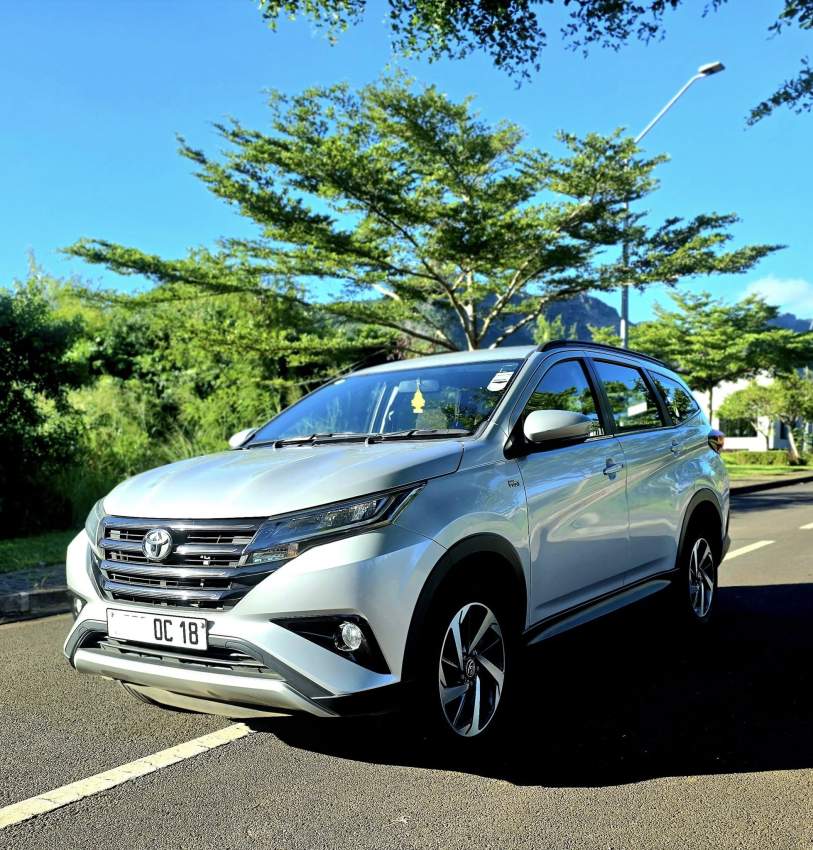 Toyota Rush 7 Seater 2018 - 1 - Family Cars  on Aster Vender