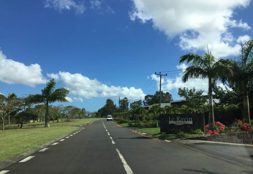 Beautiful plot in Bagatelle Phase 1 Moka - 0 - Land  on Aster Vender