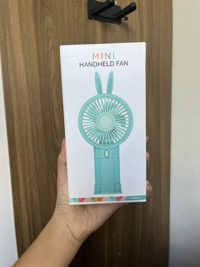 mini electric fan on the table - 2 - Others  on Aster Vender