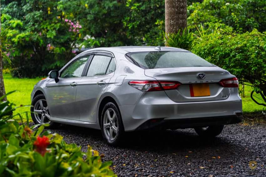 Toyota Camry 2021 - 1 - Luxury Cars  on Aster Vender