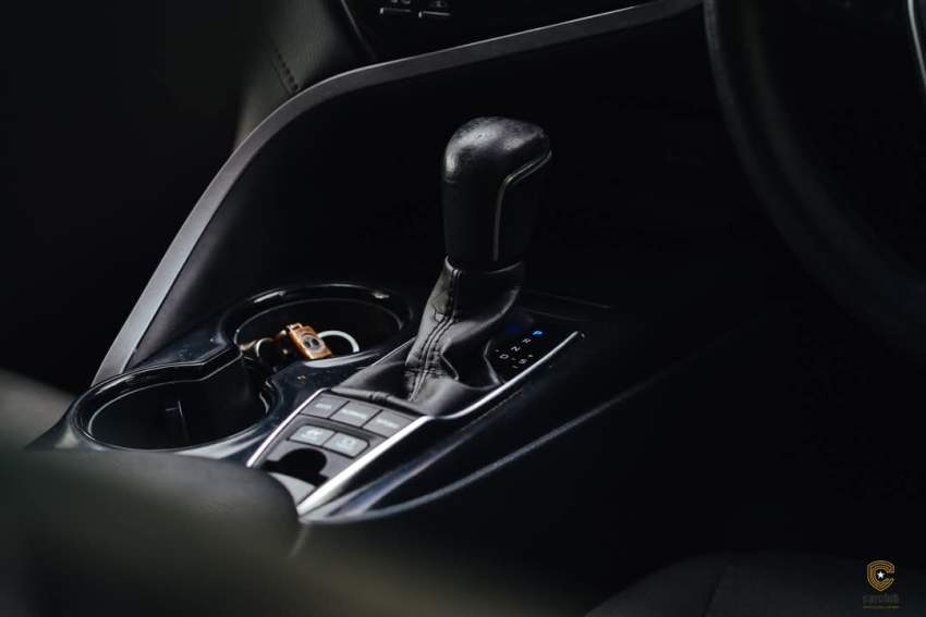 Toyota Camry 2021 - 3 - Luxury Cars  on Aster Vender