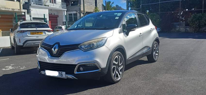 RENAULT CAPTUR 2016 - 1 - Compact cars  on Aster Vender