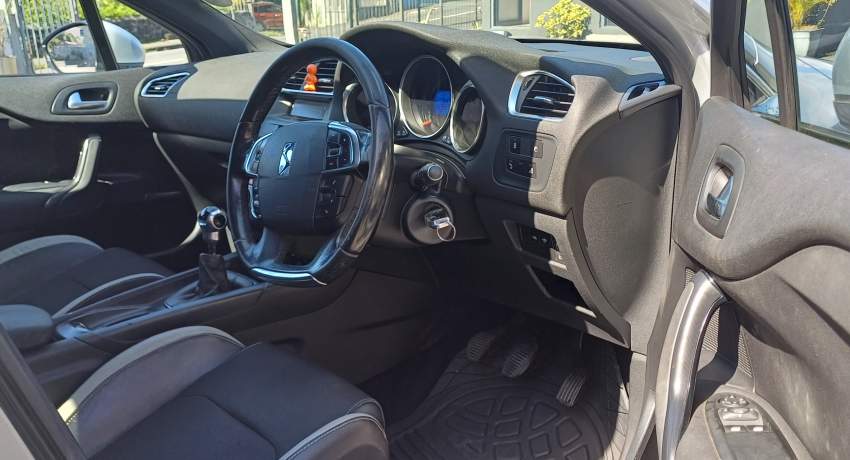 CITROEN DS4 2016 - 4 - Compact cars  on Aster Vender