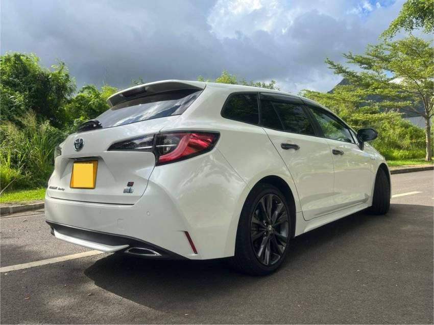 TOYOTA COROLLA Touring 2020 - 4 - Family Cars  on Aster Vender