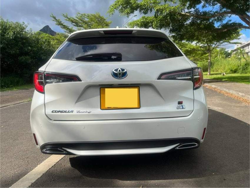 TOYOTA COROLLA Touring 2020 - 3 - Family Cars  on Aster Vender