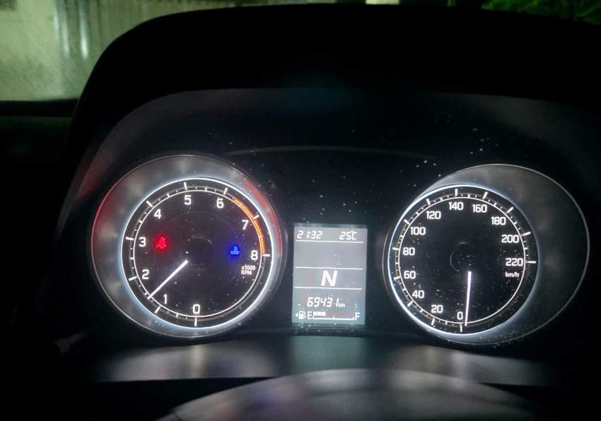 SUZUKI DZIRE 2020 - 4 - Family Cars  on Aster Vender