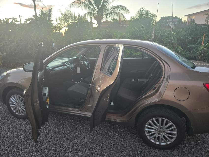 SUZUKI DZIRE 2020 - 2 - Family Cars  on Aster Vender