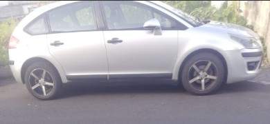 Car Citroen C4 - 1 - Family Cars  on Aster Vender