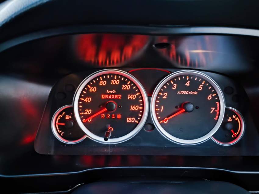 Toyota Avanza 1.5 G (Manual – Top Model) - 8 - Family Cars  on Aster Vender