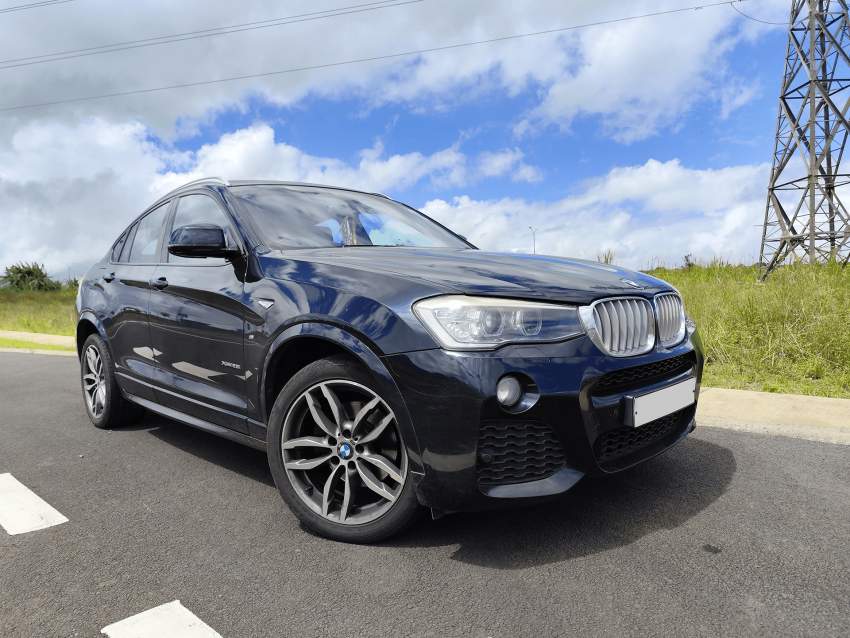 BMW X4 - 0 - SUV Cars  on Aster Vender