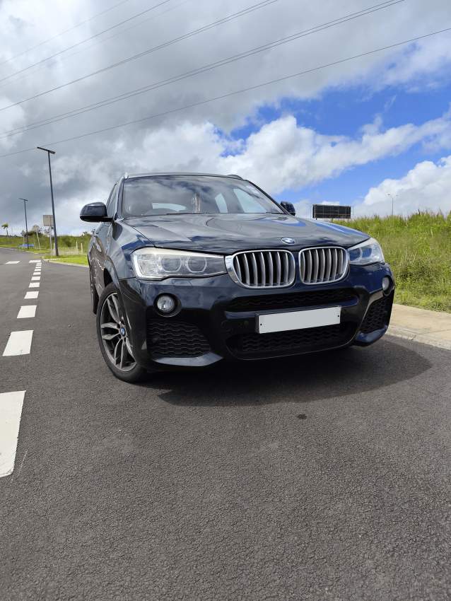 BMW X4 - 1 - SUV Cars  on Aster Vender