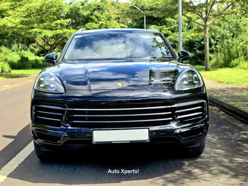 Porsche Cayenne Hybrid 2022 - 0 - Luxury Cars  on Aster Vender