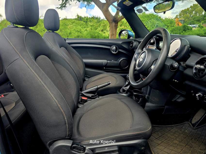 Mini Cooper Convertible 2018 - 7 - Family Cars  on Aster Vender