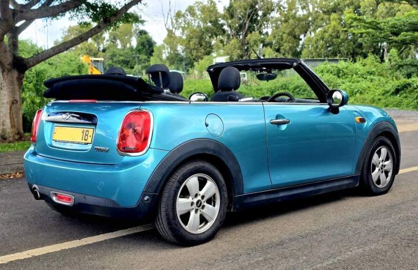 Mini Cooper Convertible 2018 - 4 - Family Cars  on Aster Vender