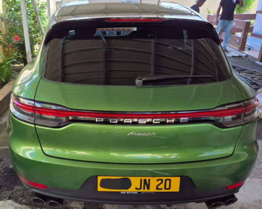 Porsche Macan 2020 - 3 - SUV Cars  on Aster Vender