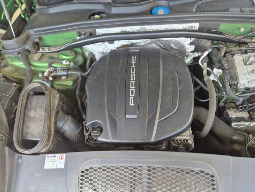 Porsche Macan 2020 - 4 - SUV Cars  on Aster Vender