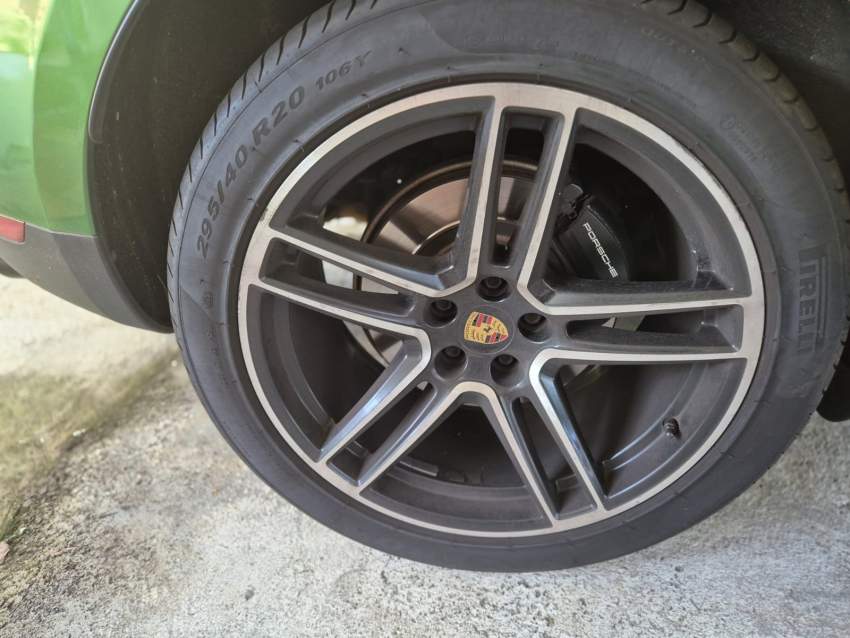 Porsche Macan 2020 - 5 - SUV Cars  on Aster Vender