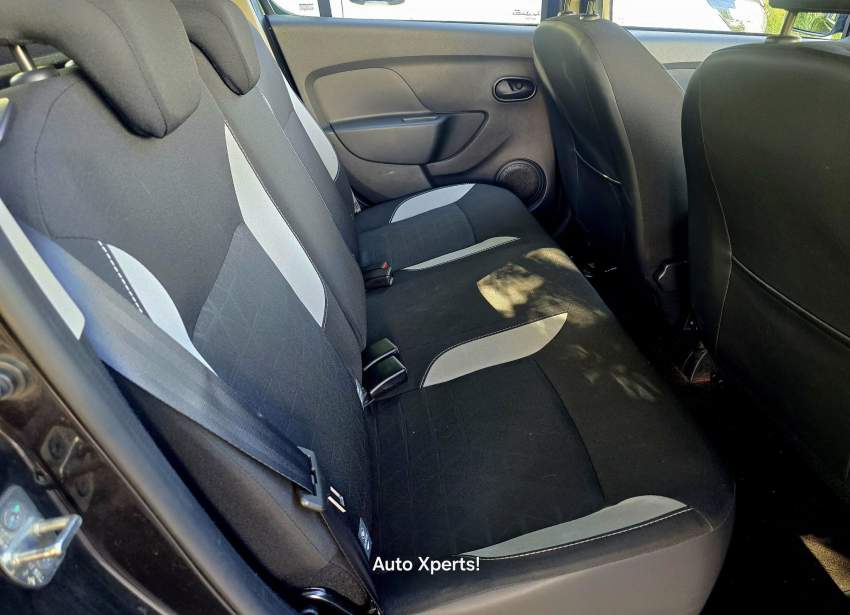 Renault Sandero Stepway 1.0T 2016 - 5 - Compact cars  on Aster Vender