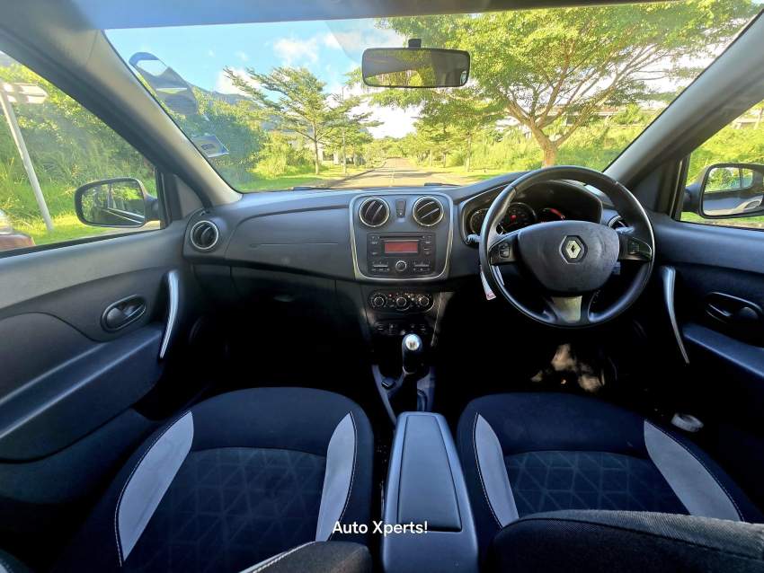 Renault Sandero Stepway 1.0T 2016 - 7 - Compact cars  on Aster Vender