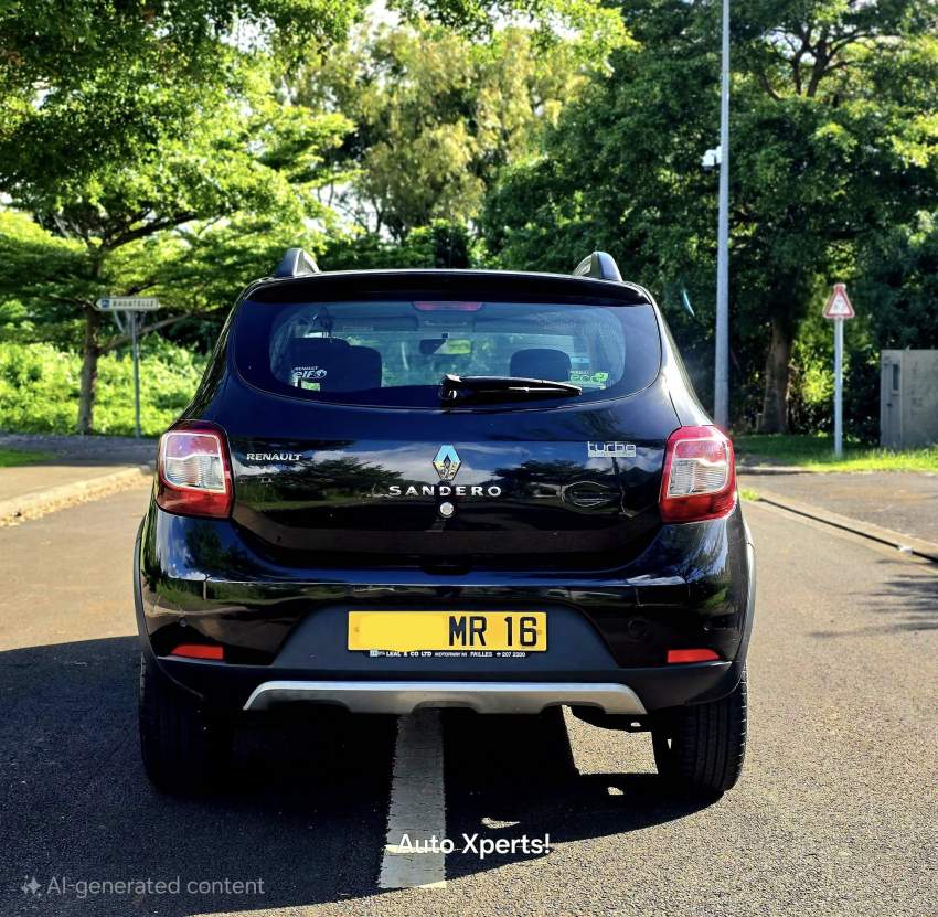 Renault Sandero Stepway 1.0T 2016 - 3 - Compact cars  on Aster Vender