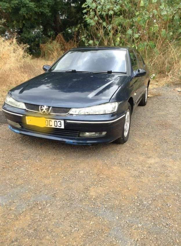 Voiture Peugeot a vendre negotiable - 0 - Family Cars  on Aster Vender