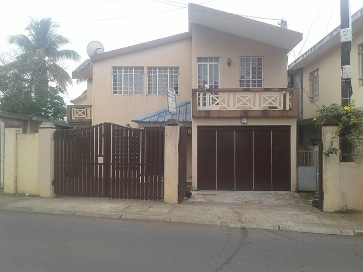 Une Grande maison 2200pc a Poudre dor Hamlet - 0 - House  on Aster Vender