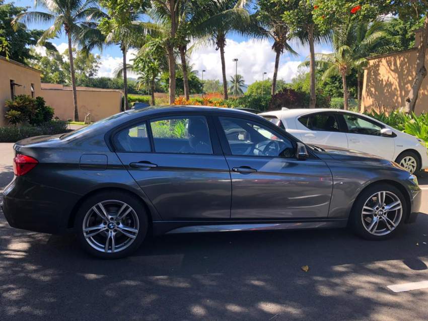 BMW 318i M Sport - Year 2017 - 2 - Luxury Cars  on Aster Vender
