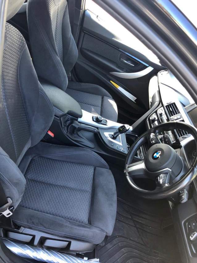 BMW 318i M Sport - Year 2017 - 3 - Luxury Cars  on Aster Vender