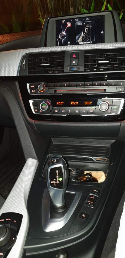 BMW 318i M Sport - Year 2017 - 7 - Luxury Cars  on Aster Vender