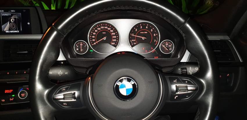 BMW 318i M Sport - Year 2017 - 9 - Luxury Cars  on Aster Vender