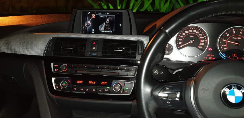 BMW 318i M Sport - Year 2017 - 8 - Luxury Cars  on Aster Vender