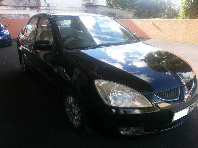 MITSUBISHI LANCER GLX - 1 - Family Cars  on Aster Vender