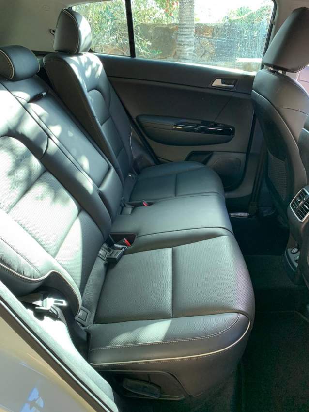 2017 Kia Sportage GT Line - 6 - SUV Cars  on Aster Vender