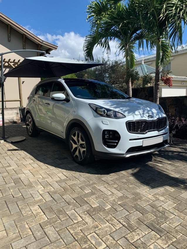 2017 Kia Sportage GT Line - 1 - SUV Cars  on Aster Vender