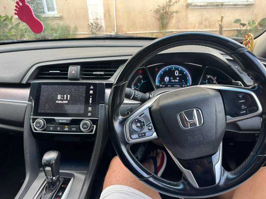 2017 Honda Civic Turbo - 6 - Family Cars  on Aster Vender