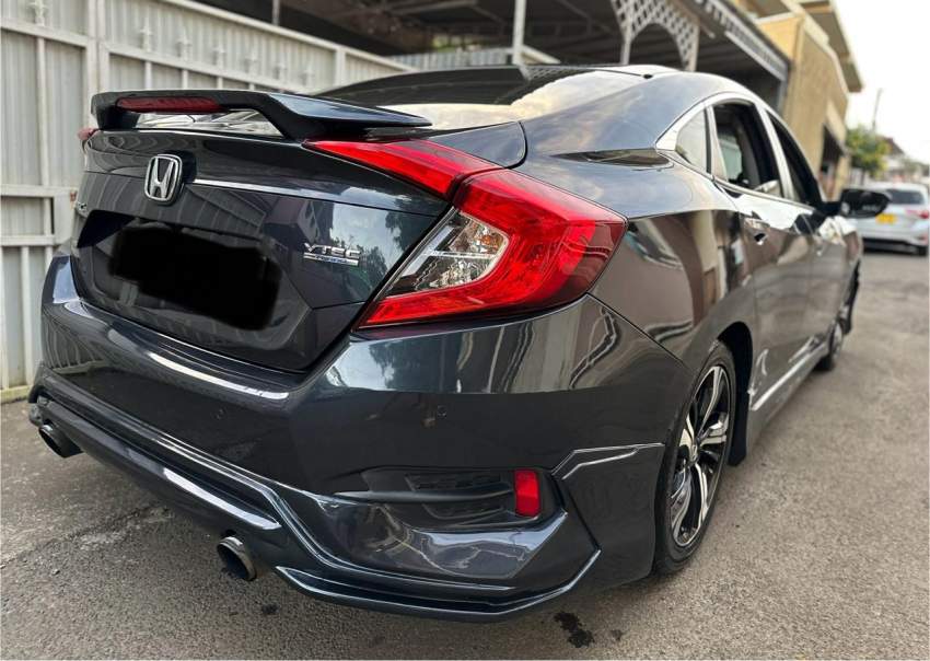 2017 Honda Civic Turbo - 2 - Family Cars  on Aster Vender