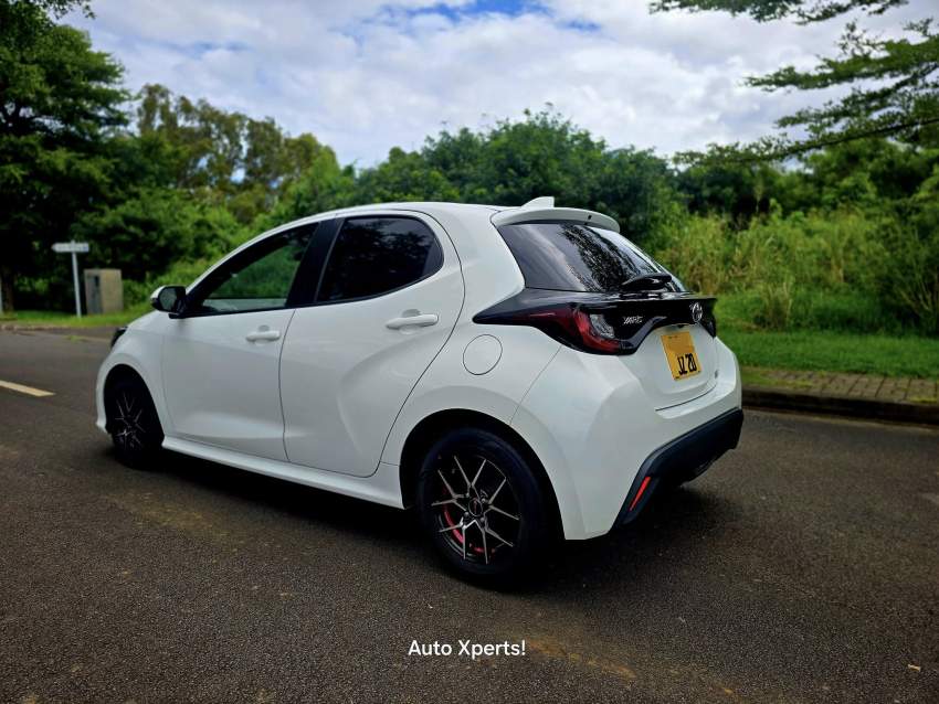 TOYOTA YARIS 1.5 Hybrid  2020 - 4 - Compact cars  on Aster Vender