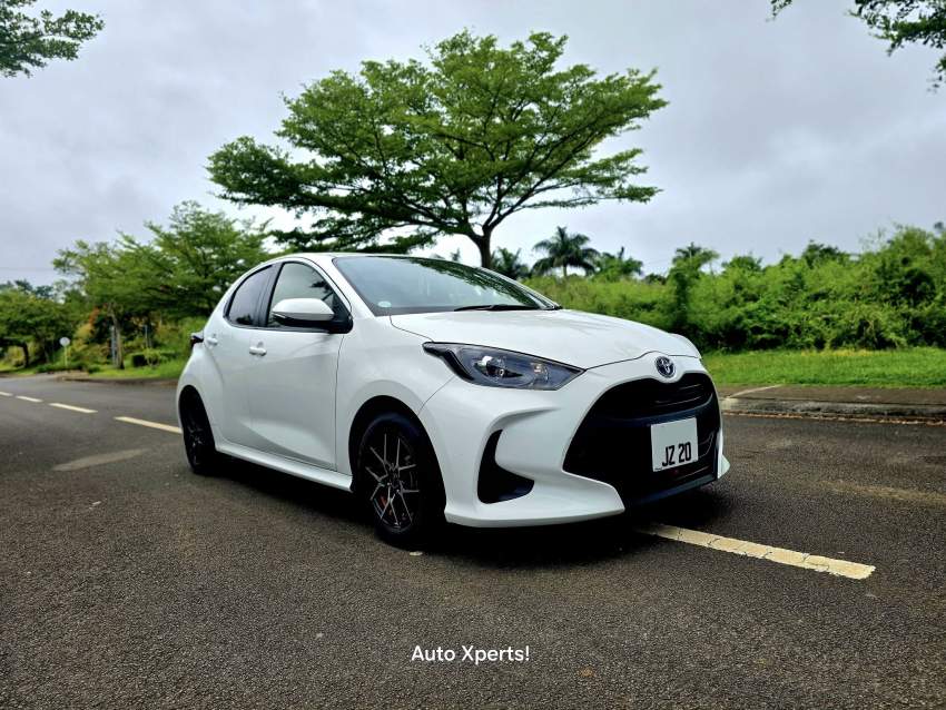 TOYOTA YARIS 1.5 Hybrid  2020 - 3 - Compact cars  on Aster Vender