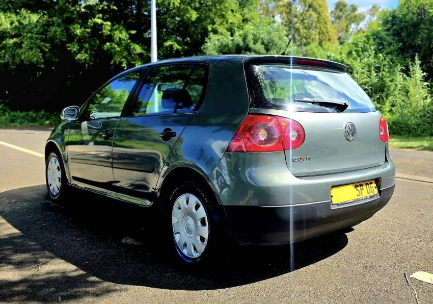 VOLKSWAGEN GOLF 5 2006 - 4 - Compact cars  on Aster Vender