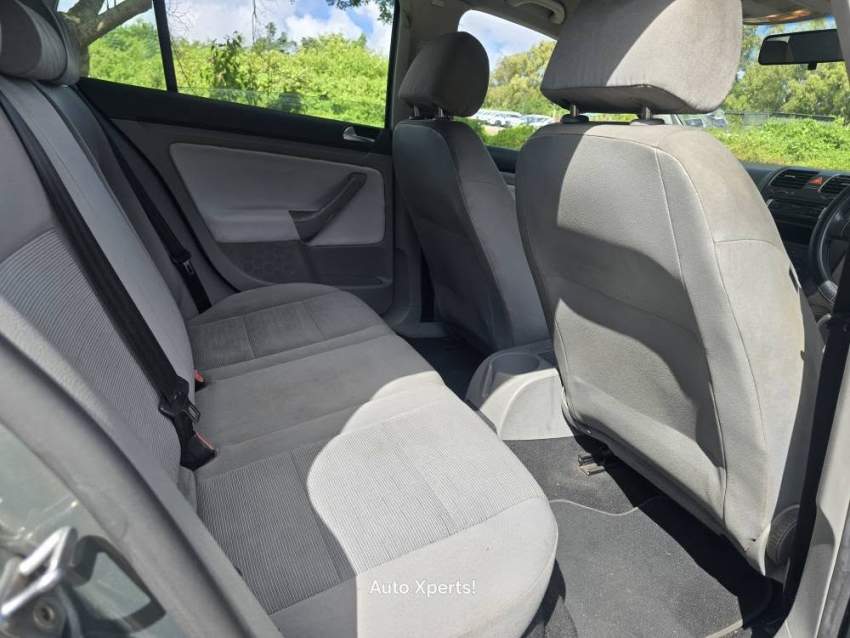 VOLKSWAGEN GOLF 5 2006 - 5 - Compact cars  on Aster Vender