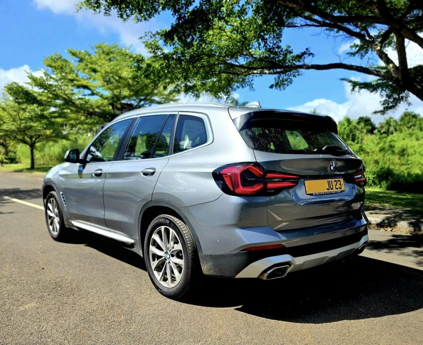 BMW X3 18D 2023 - 2 - SUV Cars  on Aster Vender